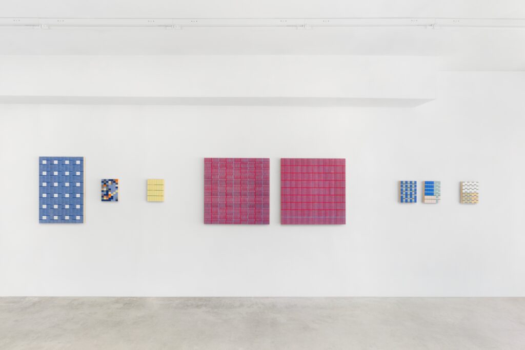 Apuntalados, Yanira Lopez & Alexis Oliva, Installation View, Baker—Hall